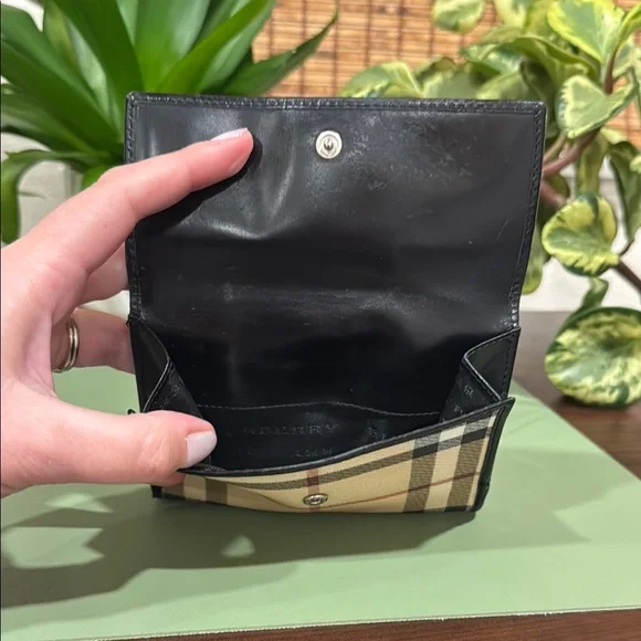 Burberry Nova Check Wallet - Picture 3 of 11